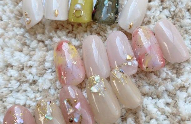 Faux ongles : Quel est le mieux gel ou résine ?