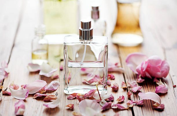 Où trouver des parfums aux senteurs occidentales ?